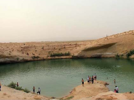 Kancerogeno pustinjsko jezero (Foto: santabanta.com)